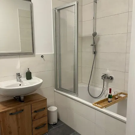 Wohnperle: Zentrumsnah*ruhig*familienbett*2 Sz Δρέσδη